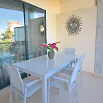 Exquisito By Edeal Homes דירה
