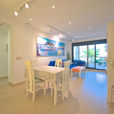 Exquisito By Edeal Homes Apartment